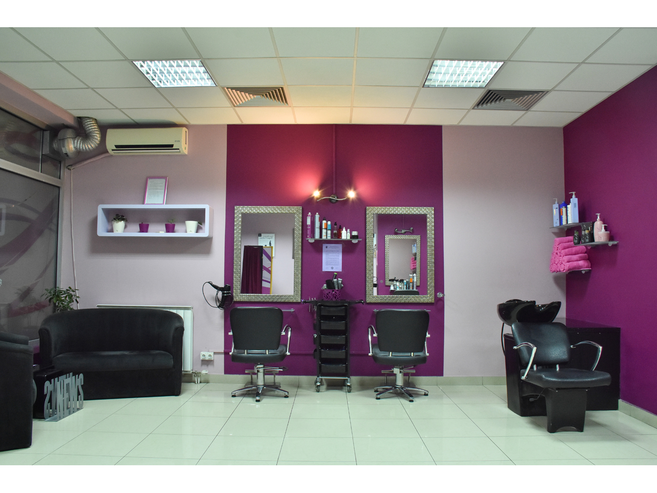 HAIRDESSING AND COSMETIC SALON LOLY WAY Hairdressers Belgrade - Photo 3