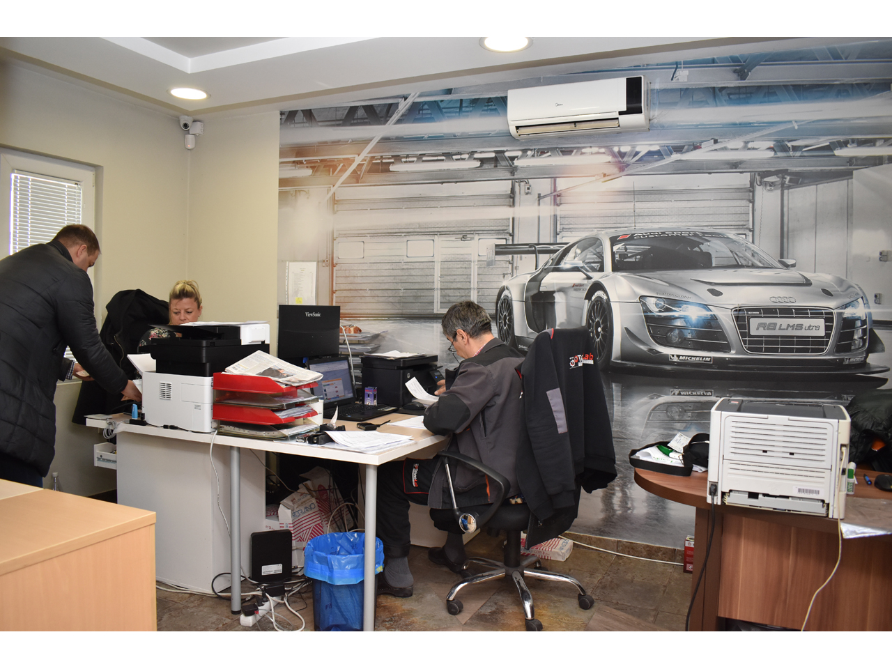 Photo 10 - TECHNICAL INSPECTION AND VEHICLE REGISTRATION STOP & GO Vehicle Testing Belgrade