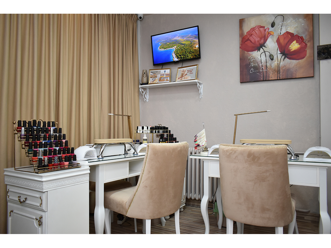 BEAUTY SALON SIGNORINA Cosmetics salons Beograd
