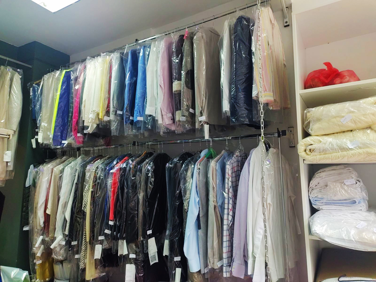 DRY CLEANING AND LAUNDRY SUPER WASH 1 Laundries Beograd