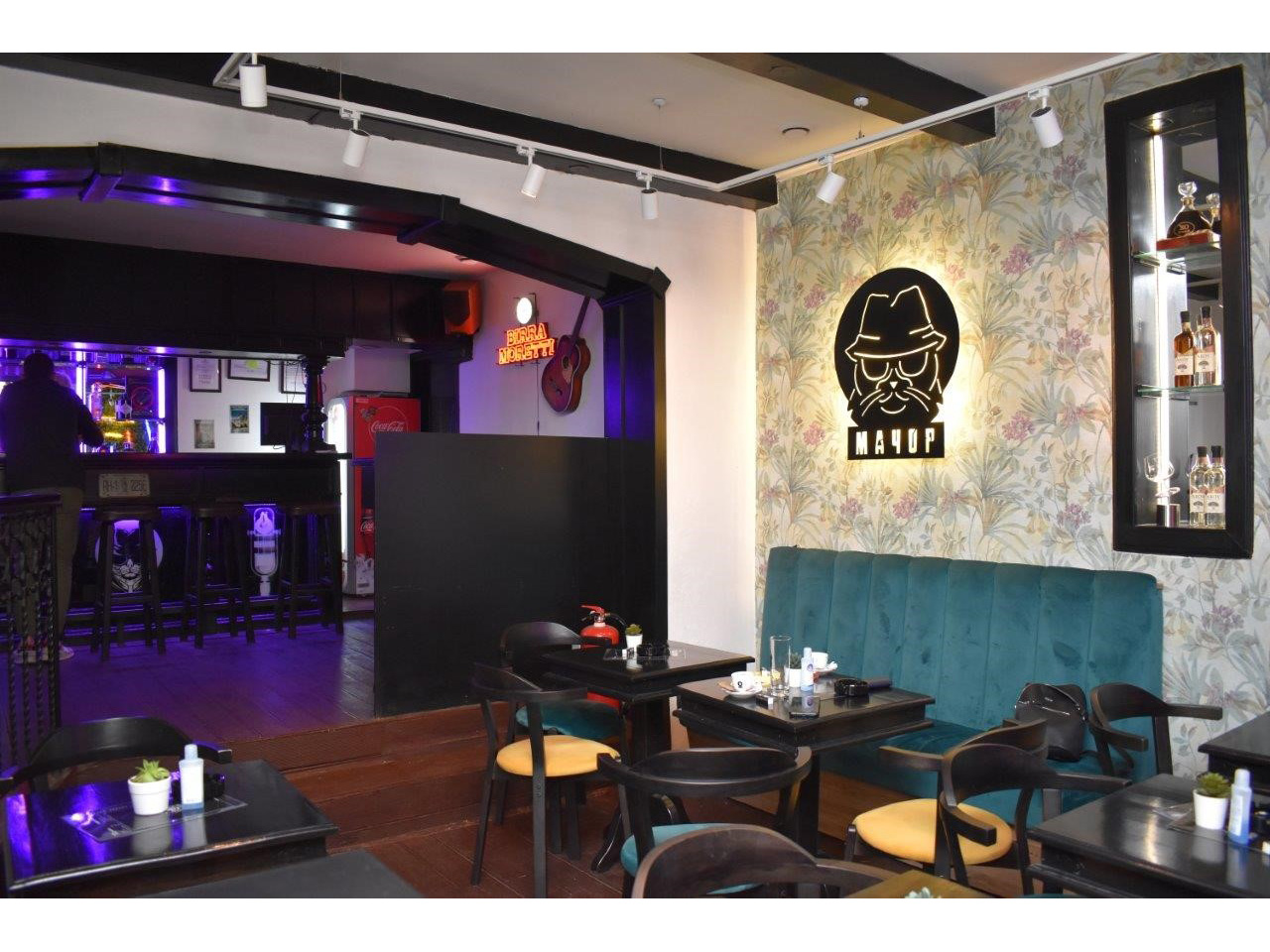 CAFFE BAR MACOR Bars and night-clubs Beograd