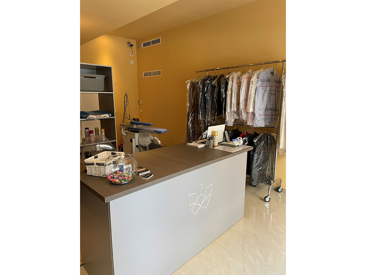 DRY CLEANING WEST Dry-cleaning Beograd