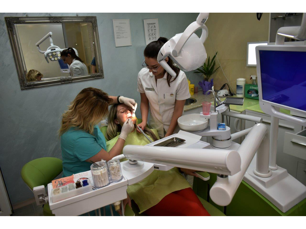 RADOVANOVIC DENTAL STUDIO Dental surgery Belgrade - Photo 6