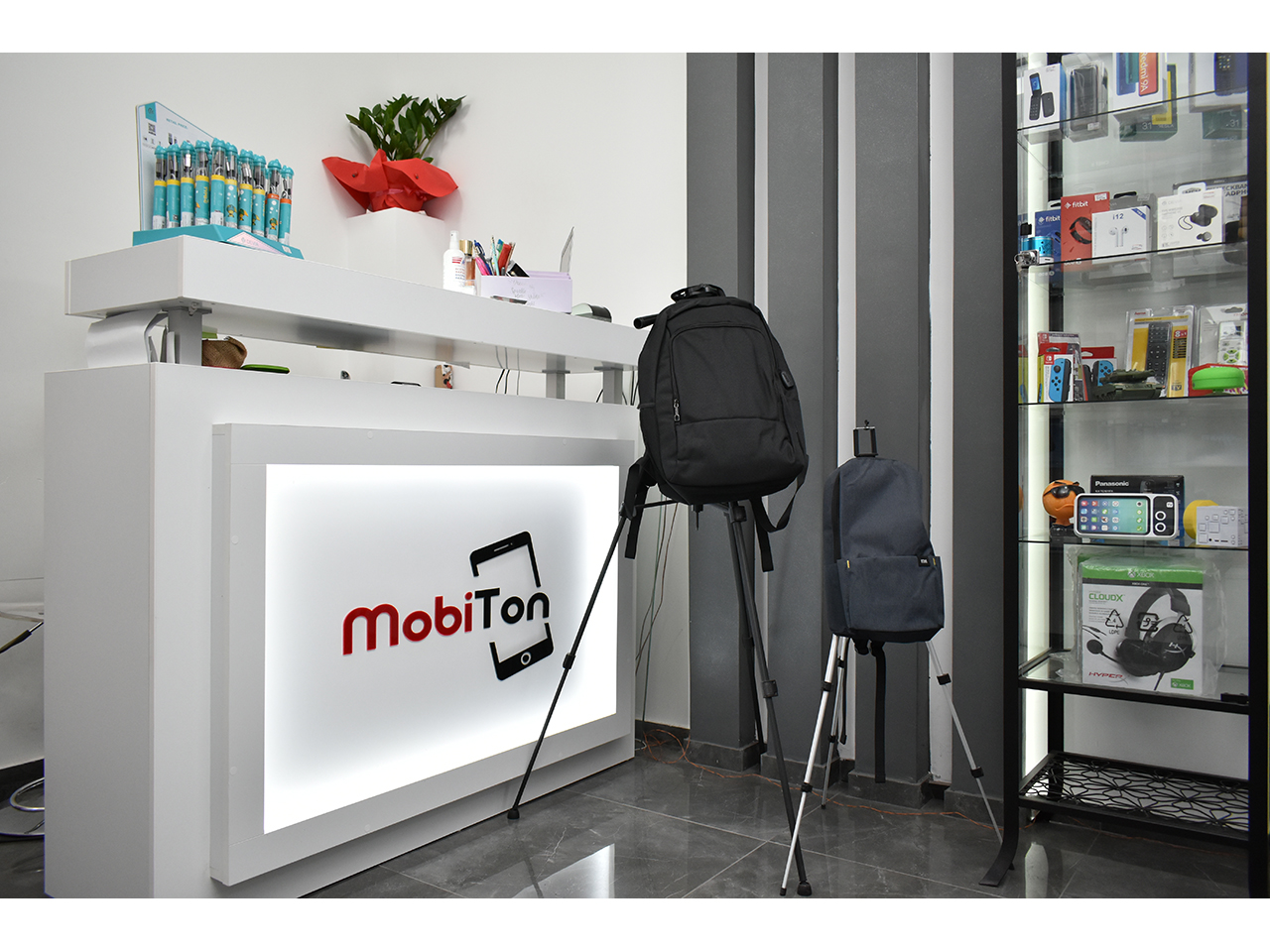 MOBITON Mobile phones service Belgrade - Photo 6
