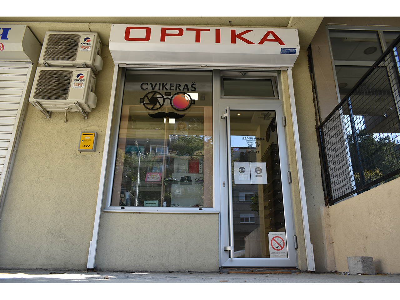 Slika 2 - CVIKERAŠ OPTIKA Optika Beograd