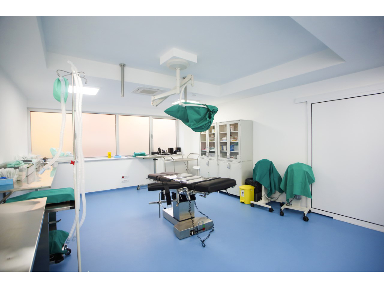 MD MEDIC - PLASTIC AND RECONSTRUCTIVE SURGERY Plastic,Reconstructive Surgery Beograd