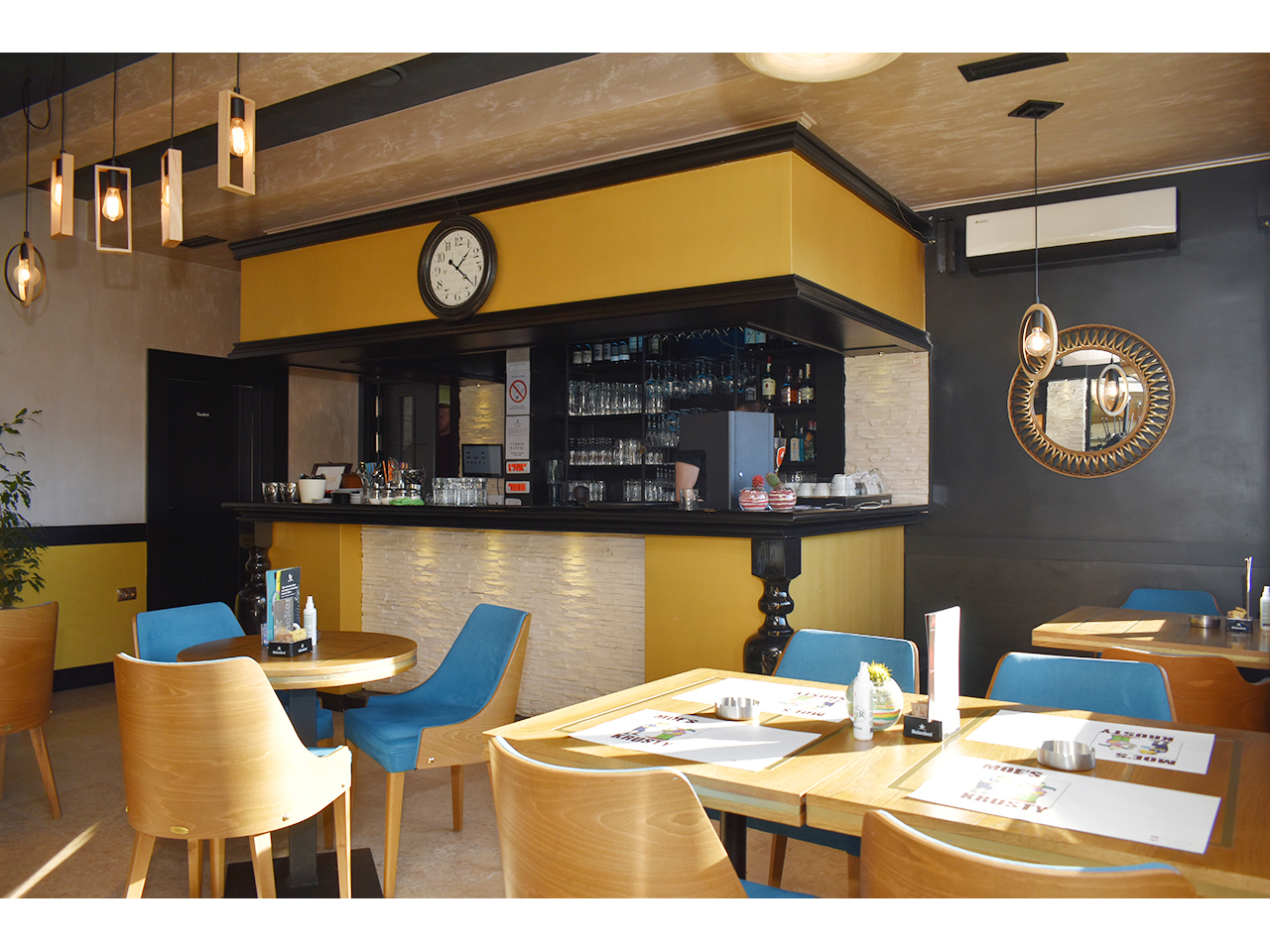 MOE'S PUB AND KRUSTY KITCHEN Restorani Beograd - Slika 8