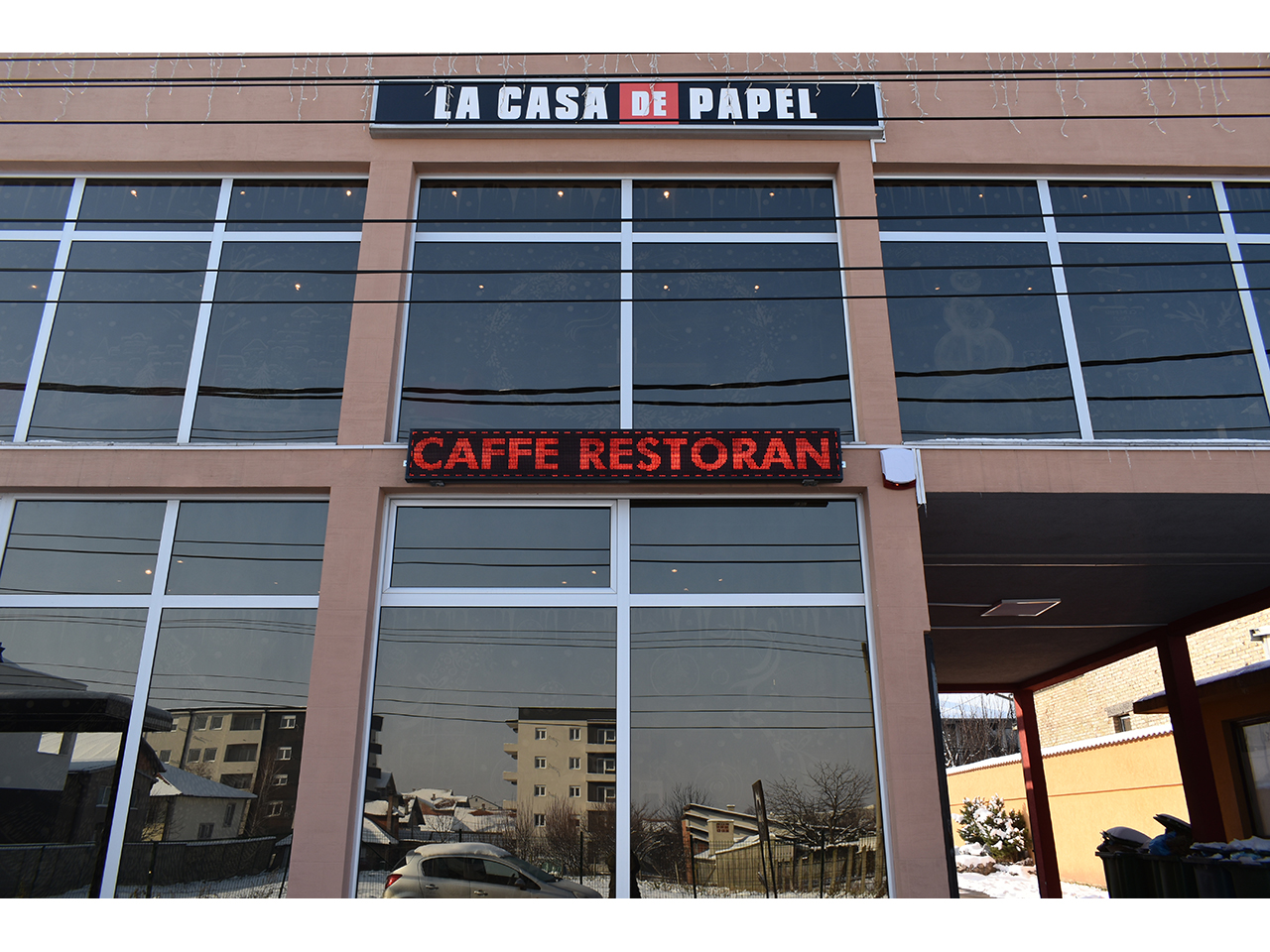 Slika 1 - LA CASA DE PAPEL Italijanska kuhinja Beograd