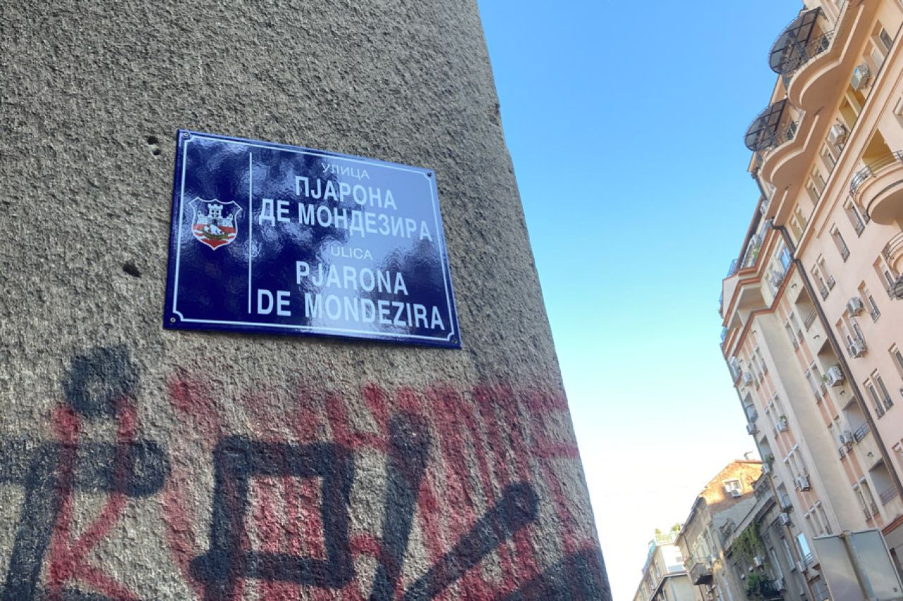 General Pjaron de Mondezir: ruka spasa u paklu Albanske golgote