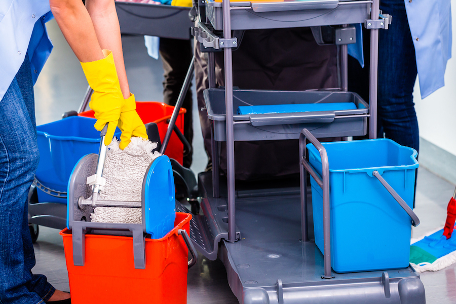 Kako angažovanje agencija za čišćenje može finansijski da pomogne vašem biznisu