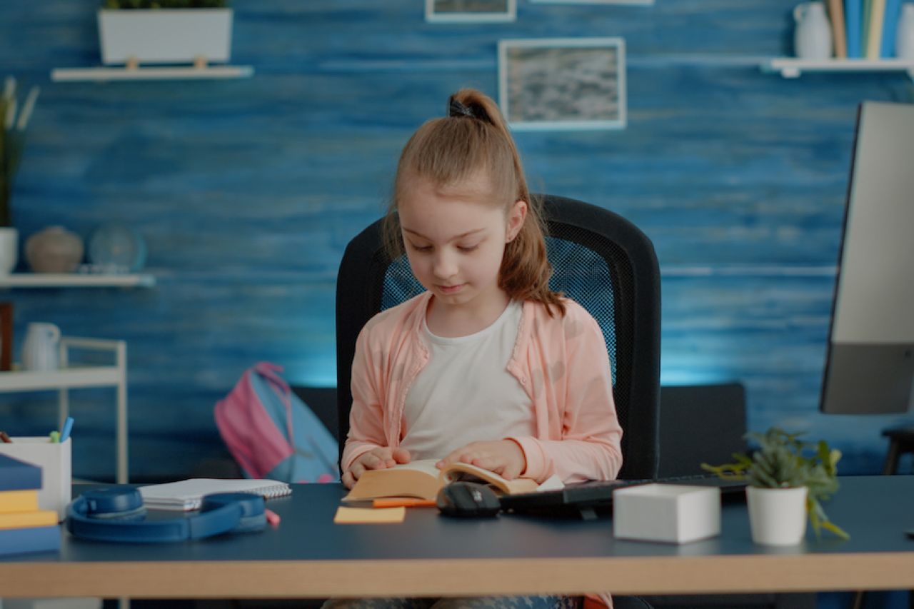 Da li znate kada je u Beogradu uvedena onlajn nastava?