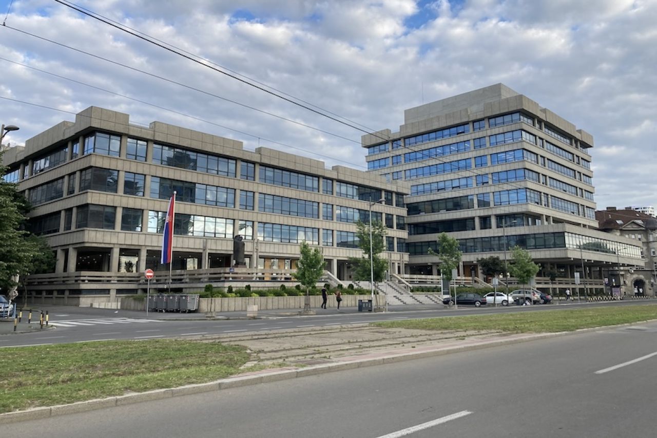 Nezvanični rekorder beogradskih sudnica: šta je jednog dekicu nateralo da presavije stotine tabaka?