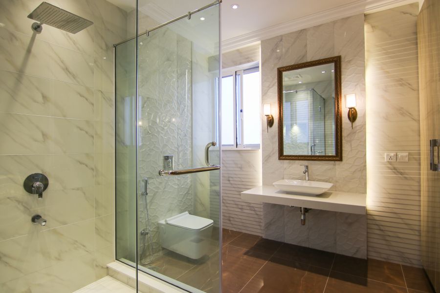 Koje je pravo staklo za tuš-kabinu i na šta treba obratiti pažnju prilikom izbora